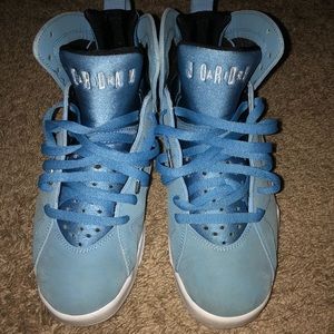 Jordan 7 Pantone